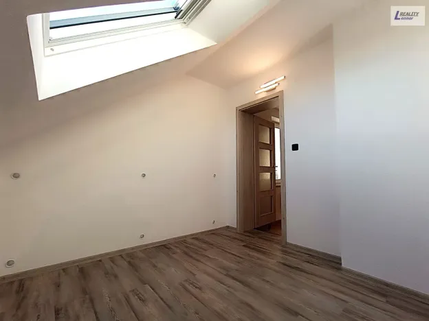 Pronájem bytu 3+kk, Láz, 57 m2