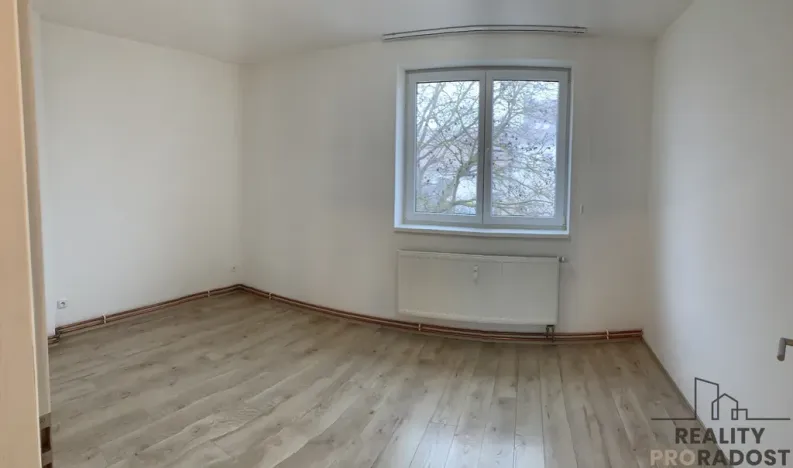 Pronájem bytu 3+kk, Ledenice, Náměstí, 70 m2