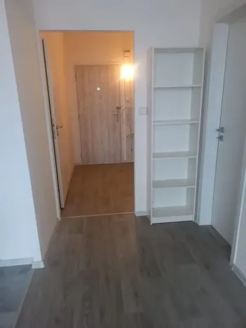 Pronájem bytu 1+kk, Praha - Modřany, Levského, 35 m2