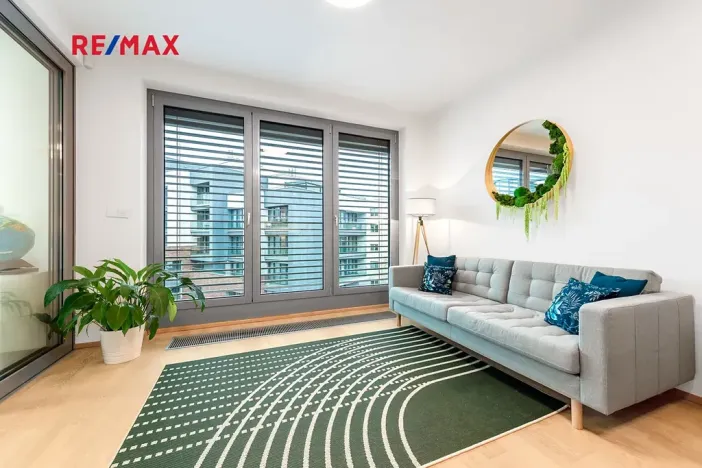 Pronájem bytu 2+kk, Praha - Libeň, Vojenova, 62 m2