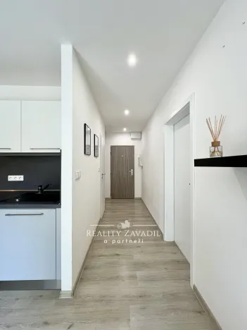 Pronájem bytu 2+kk, Pardubice, Kunětická, 41 m2