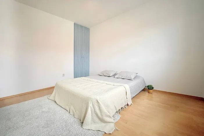 Pronájem bytu 1+1, Odolena Voda, Náměstí Vítězslava Hálka, 37 m2