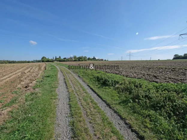 Prodej louky, Ohrobec, 18504 m2