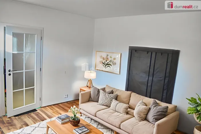 Prodej bytu 2+1, Karlovy Vary - Rybáře, Nad Dvorem, 42 m2