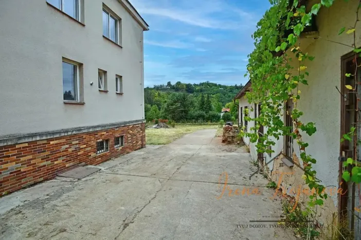 Prodej pozemku pro bydlení, Lštění, Míru, 1933 m2