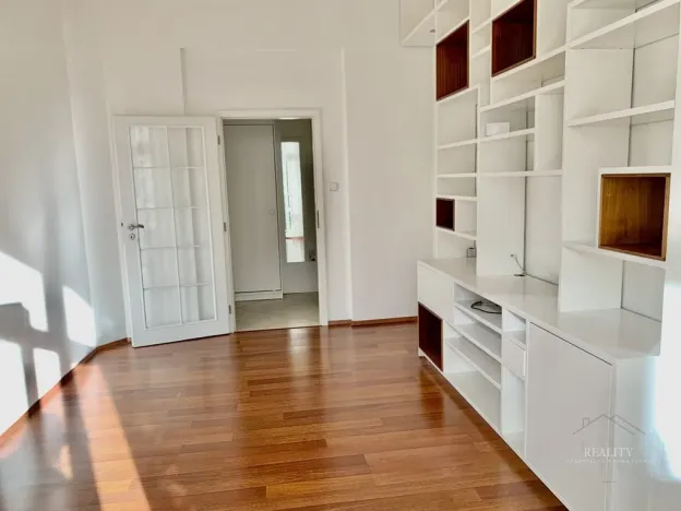 Pronájem bytu 2+1, Praha - Vinohrady, Francouzská, 63 m2