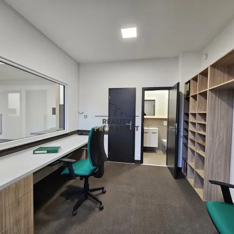 Pronájem kanceláře, Hodonín, Kolískova, 45 m2