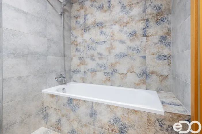 Pronájem bytu 1+kk, Praha - Podolí, Jeremenkova, 42 m2