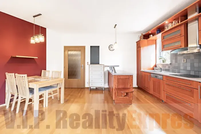 Prodej bytu 3+kk, Praha, Jeřabinová, 92 m2