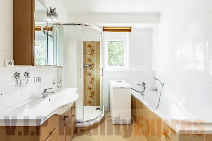 Prodej bytu 3+kk, Praha, Jeřabinová, 92 m2