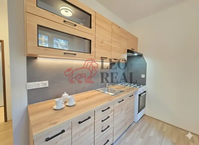 Pronájem bytu 2+kk, Praha - Záběhlice, Púchovská, 44 m2