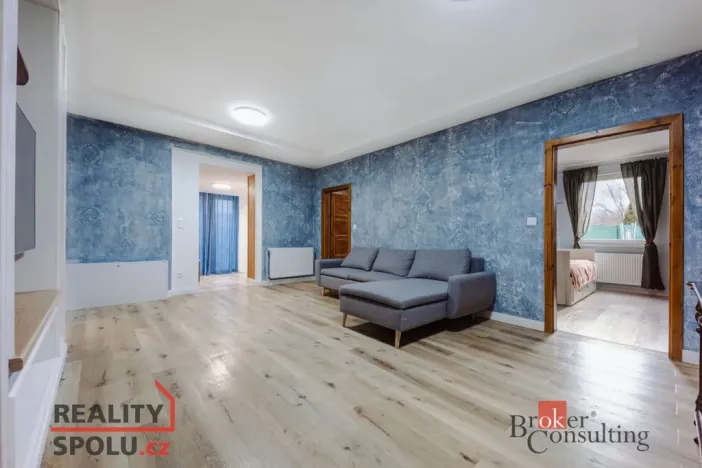 Prodej bytu 4+1, Nupaky, U Valu, 83 m2