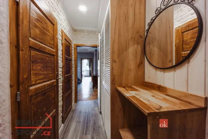 Prodej bytu 4+1, Nupaky, U Valu, 83 m2