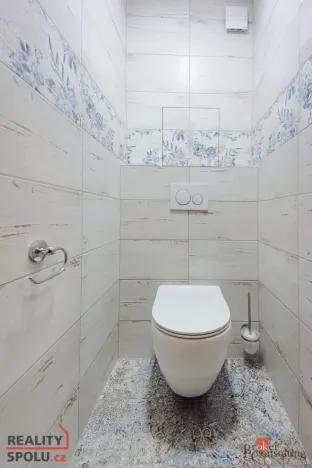 Prodej bytu 4+1, Nupaky, U Valu, 83 m2