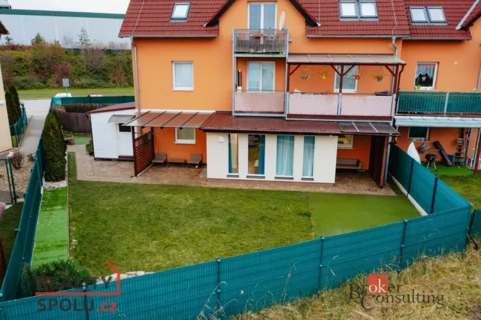 Prodej bytu 4+1, Nupaky, U Valu, 83 m2