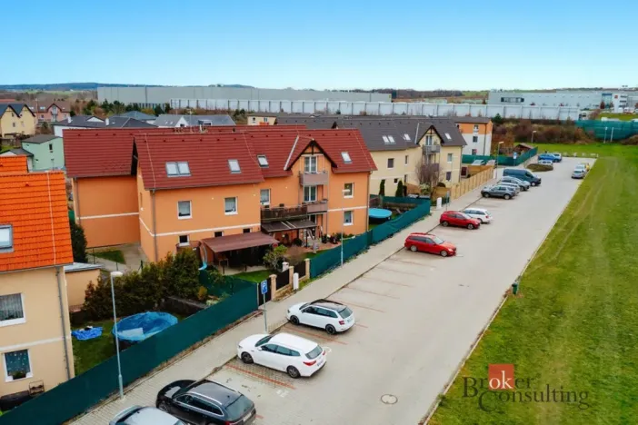 Prodej bytu 4+1, Nupaky, U Valu, 83 m2