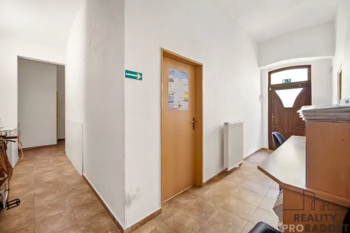 Pronájem kanceláře, Pardubice, třída Míru, 140 m2