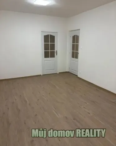 Pronájem bytu 2+1, Praha - Strašnice, U krbu, 55 m2