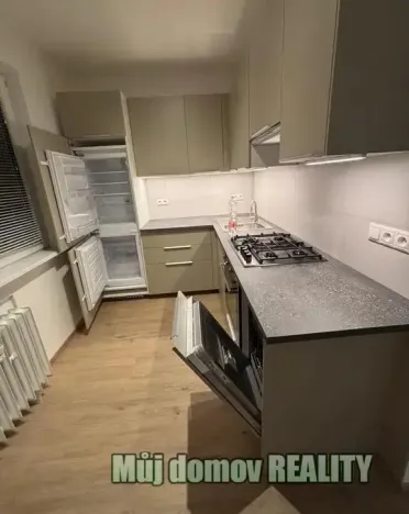 Pronájem bytu 2+1, Praha - Strašnice, U krbu, 55 m2