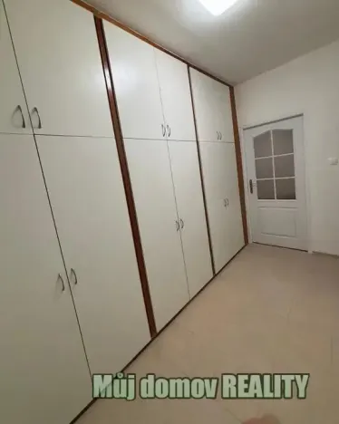 Pronájem bytu 2+1, Praha - Strašnice, U krbu, 55 m2