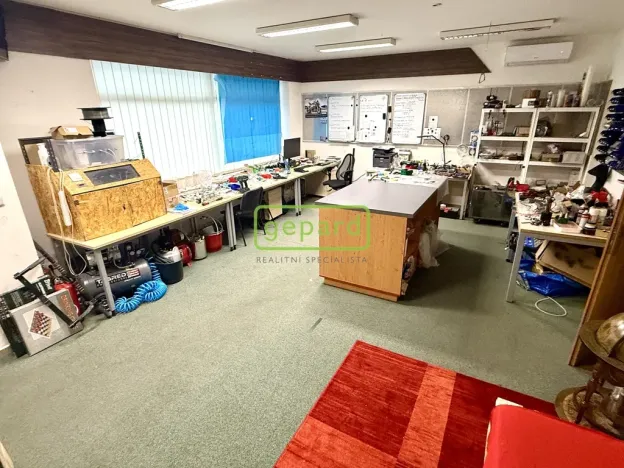 Pronájem obchodního prostoru, Rudná, Masarykova, 52 m2