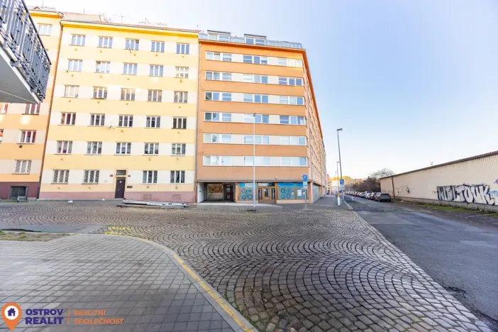 Prodej bytu 1+1, Praha, Kloboučnická, 56 m2