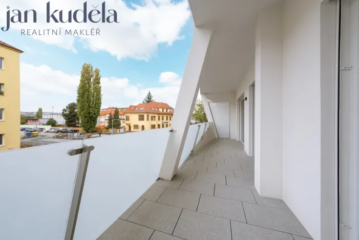 Pronájem bytu 2+kk, Brno, Komárovská, 54 m2