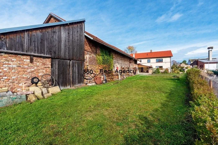 Prodej rodinného domu, Lužec nad Cidlinou, 299 m2