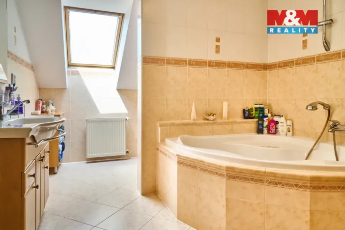 Prodej ubytování, Nová Ves nad Nisou, 705 m2