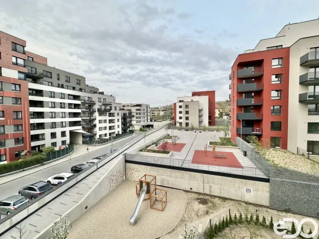 Pronájem bytu 2+kk, Praha, Zlochova, 51 m2