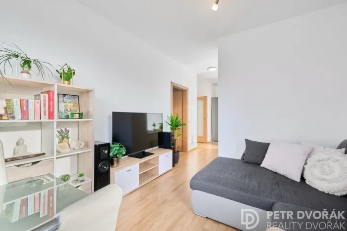 Prodej bytu 2+kk, Praha - Dolní Měcholupy, Honzíkova, 55 m2