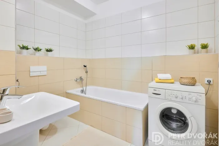 Prodej bytu 2+kk, Praha - Dolní Měcholupy, Honzíkova, 55 m2