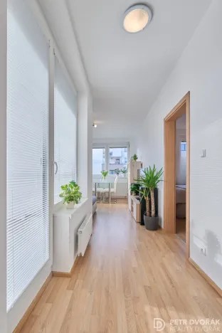 Prodej bytu 2+kk, Praha - Dolní Měcholupy, Honzíkova, 55 m2