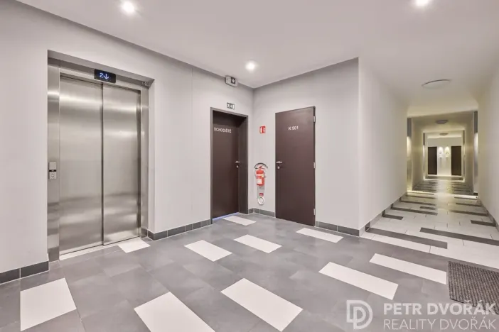 Prodej bytu 2+kk, Praha - Dolní Měcholupy, Honzíkova, 55 m2