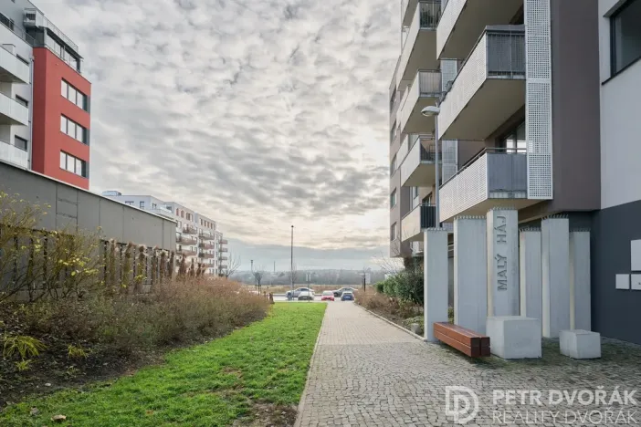 Prodej bytu 2+kk, Praha - Dolní Měcholupy, Honzíkova, 55 m2