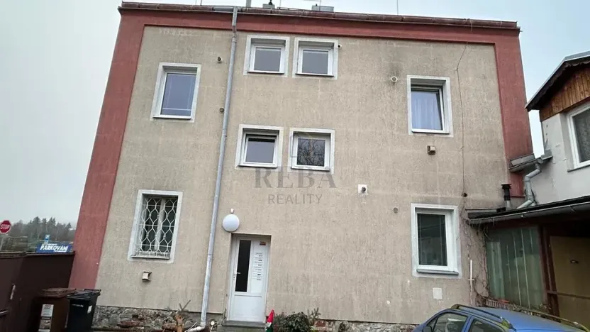 Prodej bytu 2+1, Karlovy Vary, Závodní, 39 m2