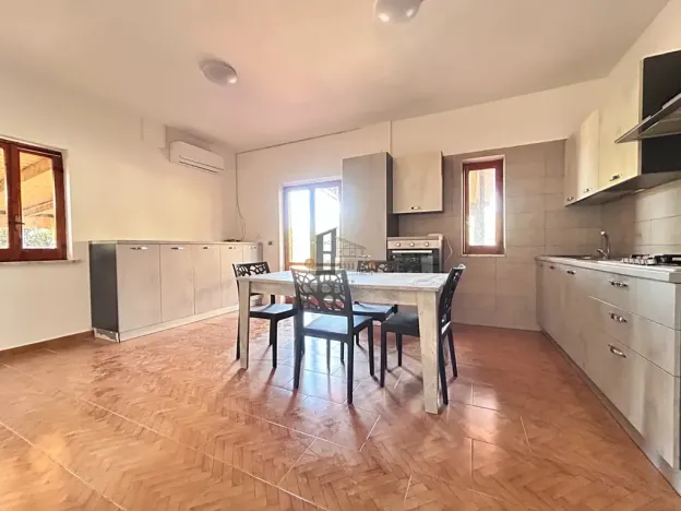 Prodej bytu 4+kk, Scalea, Itálie, 80 m2