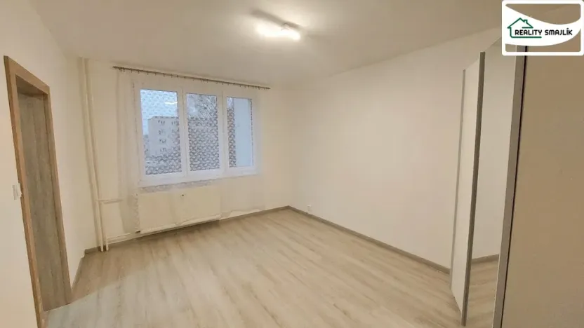 Pronájem bytu 1+1, Cheb, Lesní, 35 m2