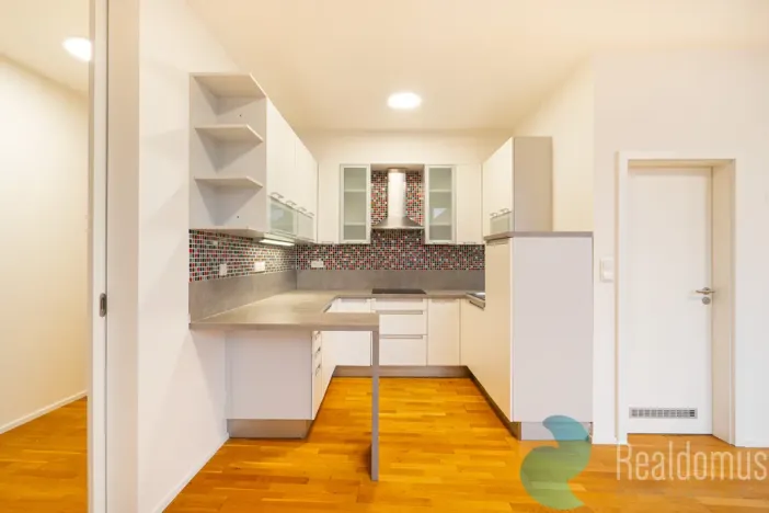 Prodej bytu 3+kk, Praha, Pod průsekem, 65 m2