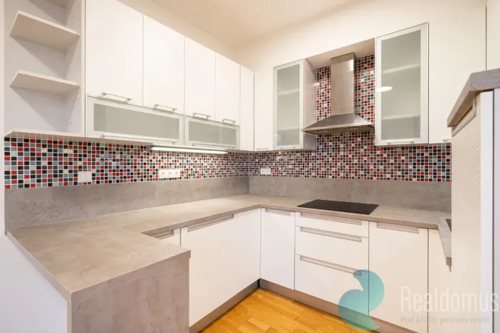 Prodej bytu 3+kk, Praha, Pod průsekem, 65 m2