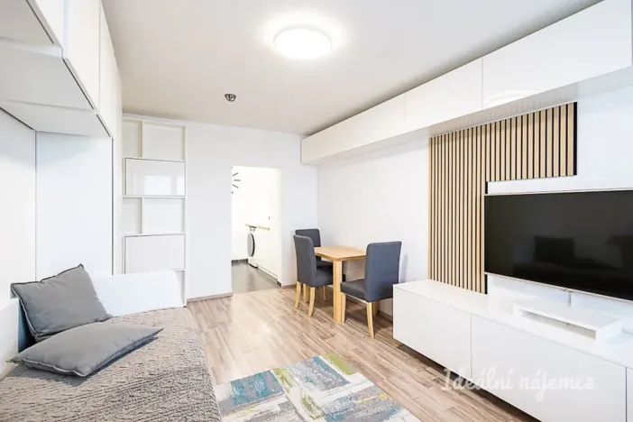 Pronájem bytu 2+kk, Praha - Modřany, Daškova, 41 m2