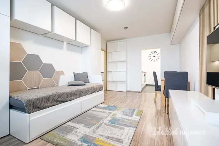 Pronájem bytu 2+kk, Praha - Modřany, Daškova, 41 m2