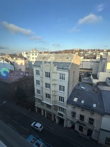 Pronájem atypického bytu, Ostrava, Sokolská třída, 60 m2