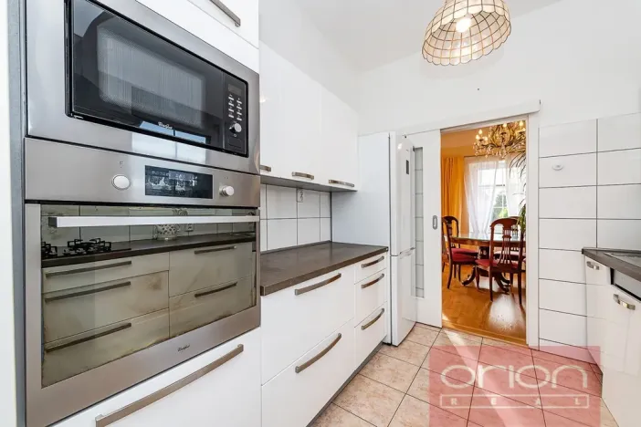 Pronájem rodinného domu, Praha - Suchdol, Havraní, 350 m2