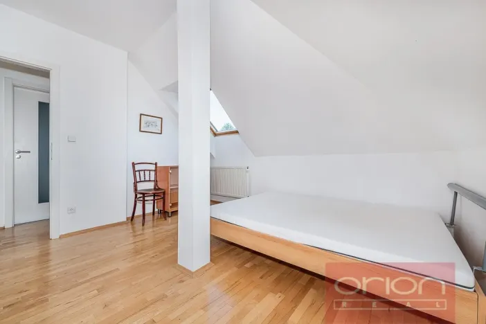 Pronájem rodinného domu, Praha - Suchdol, Havraní, 350 m2