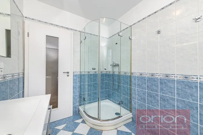 Pronájem rodinného domu, Praha - Suchdol, Havraní, 350 m2