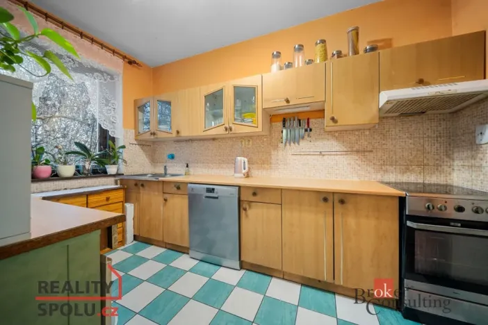 Prodej rodinného domu, Holice, Bratří Čapků, 262 m2