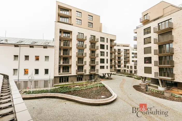 Pronájem bytu 1+kk, Brno - Zábrdovice, Bratislavská, 38 m2