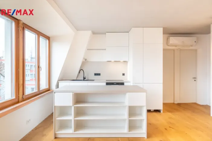 Pronájem bytu 5+kk, Praha, U krčské vodárny, 136 m2