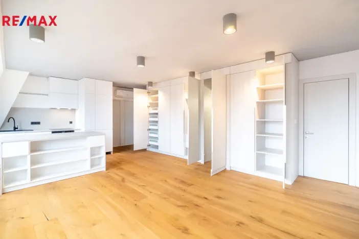 Pronájem bytu 5+kk, Praha, U krčské vodárny, 136 m2